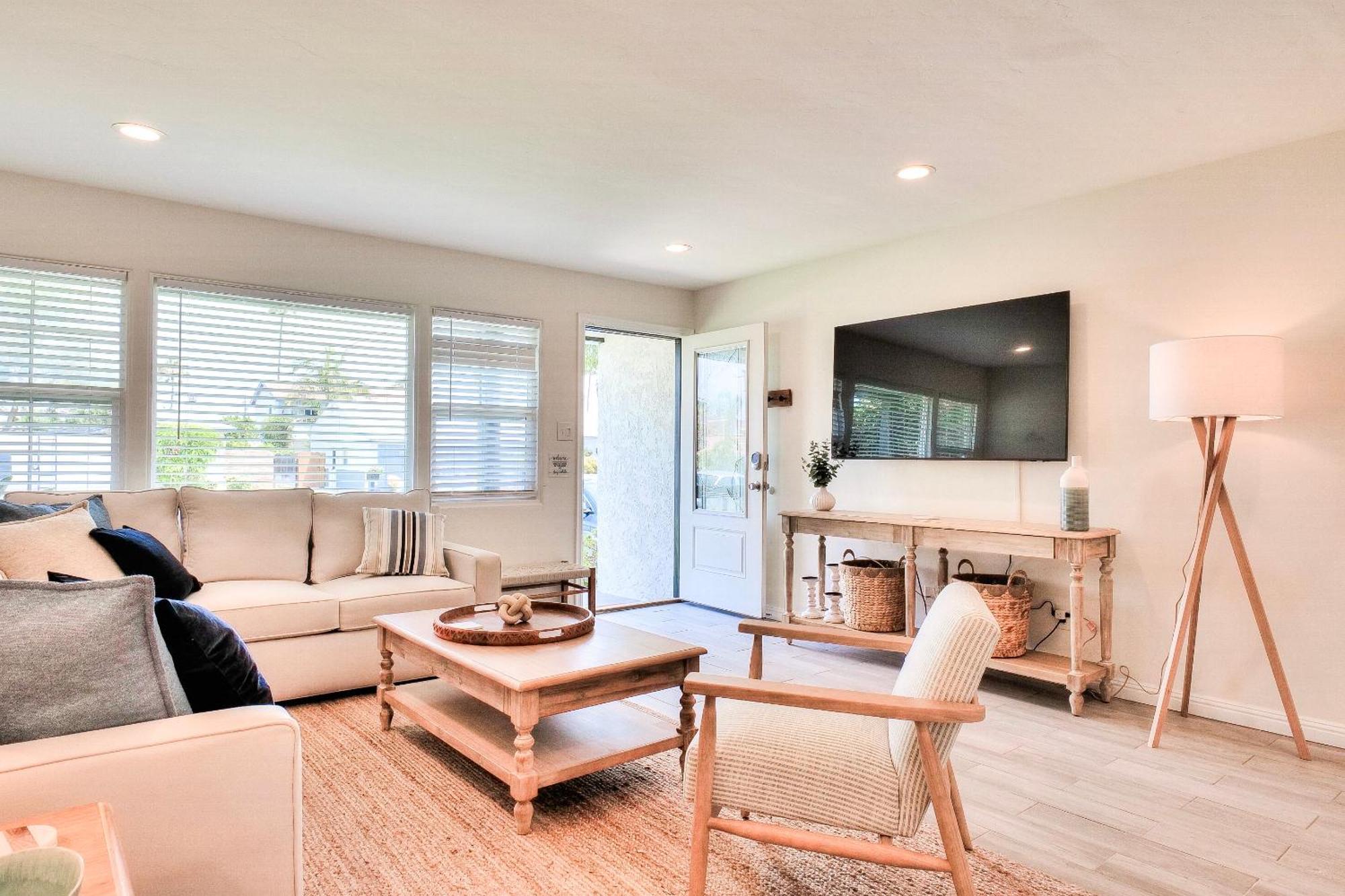 Beachside Bliss Spacious 3Br Retreat, Steps To Ocean 오션사이드 외부 사진